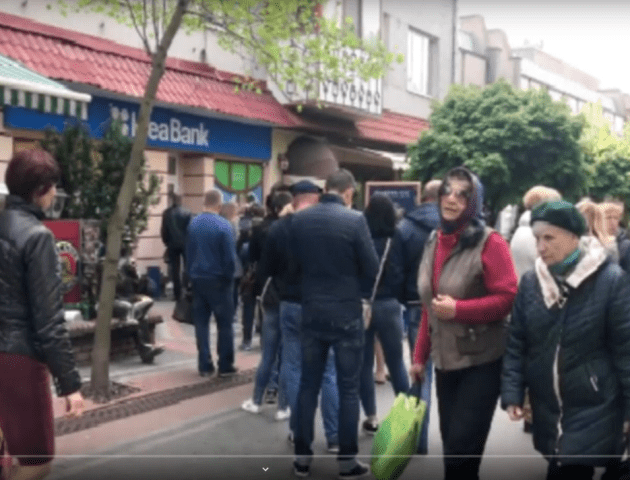 Волиняни повертаються на заробітки за кордон і стають в черги за візами