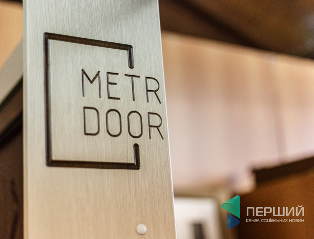 Серед Перших: MetrDoor показав, як насправді виготовляють високоякісні вхідні двері у Луцьку