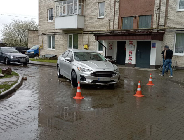 У Луцьку легковик збив 26-річного чоловіка: потерпілий – наркокур'єр, який тікав від копів
