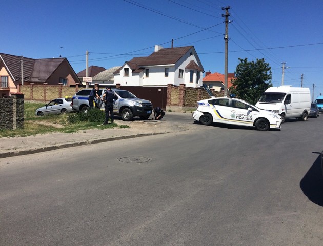Аварія біля Луцька: зіткнулися два авто поліції