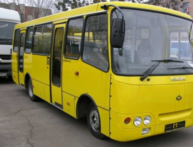Лучани не задоволені роботою маршрутних таксі
