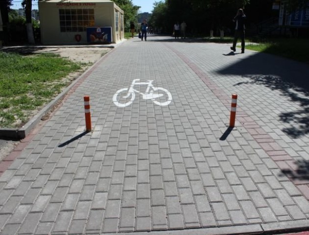 У Луцьку на кожній вулиці будуть велодоріжки. ВІДЕО