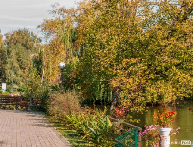 Бабине літо у луцькому зоопарку. ФОТО
