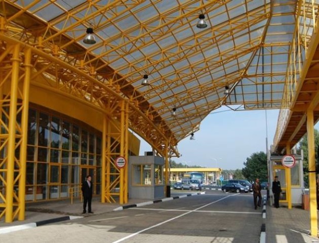 Волинські митники виявили шахрая, який приховав від контролю товару на 1,5 мільйона