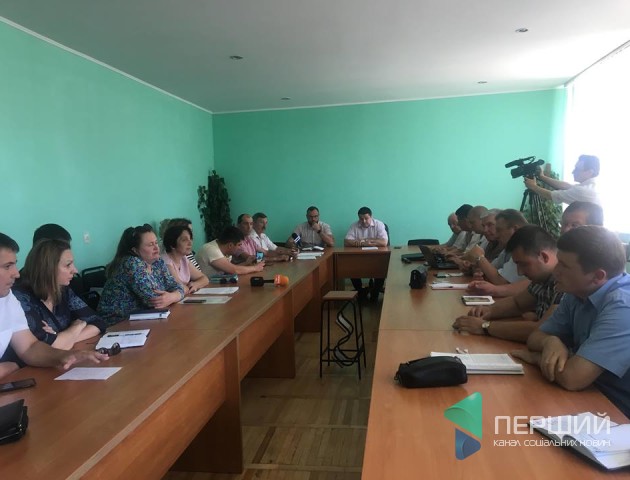 У мерії розповіли, чому в Луцьку смердить