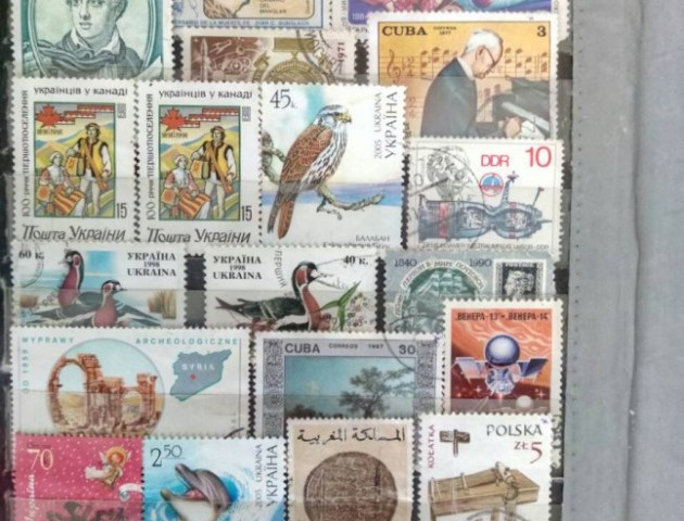 Марки і монети: молодий лучанин захоплюється колекціонуванням. ФОТО
