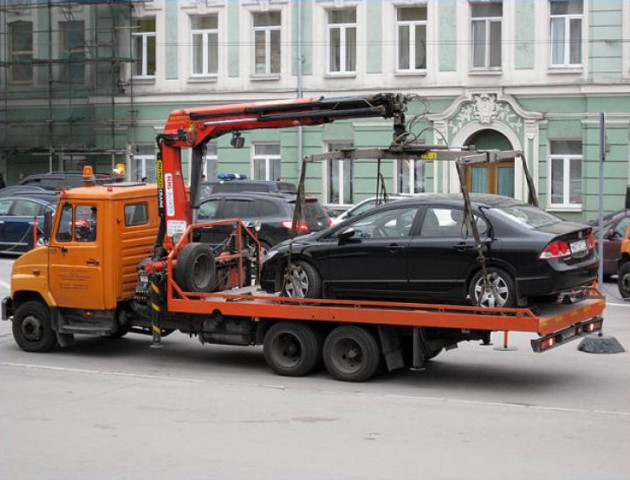 Муніципали хочуть отримати право евакуювати авто