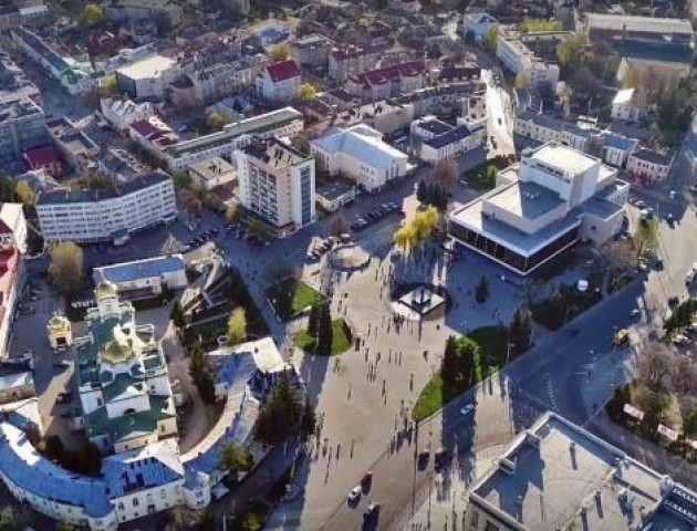 Сморід у Луцьку: у мерії закликають спільно шукати вихід з проблеми