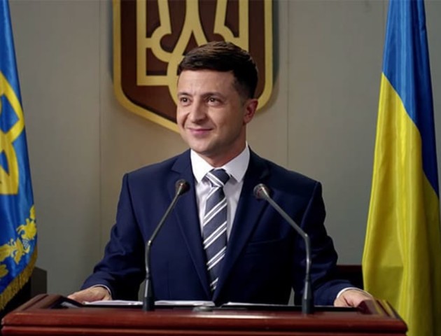 Зеленський каже, що не буде забирати в людей російськомовне телебачення
