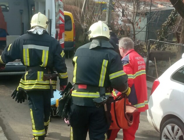 Не виходила на зв'язок: у Володимирі врятували бабусю
