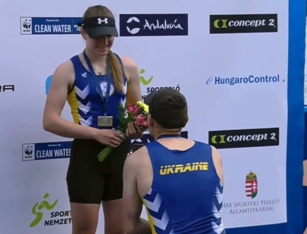 Волиняський спортсмен освідчився своїй коханій