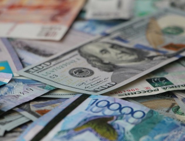 Курс валют на 28 березня: євро падає у ціні