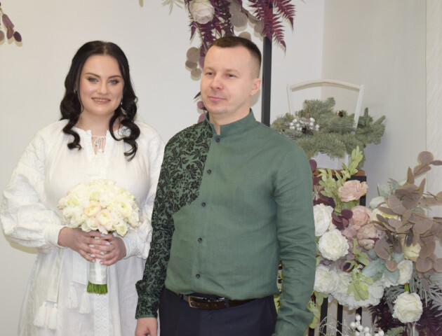 На Волині сьогодні одружилися 50 пар. ФОТО