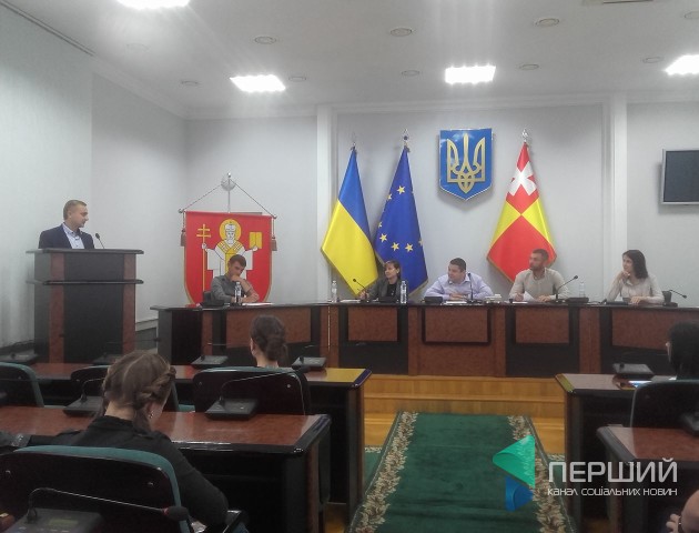 36 людей захотіли потрапити у Молодіжну раду Луцька
