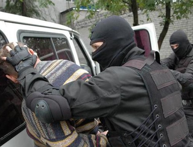 Розповіли подробиці викриття на Волині злочинної групи наркоторговців