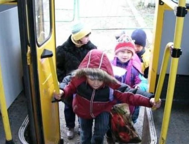 У Луцьку маршрутка затиснула та проволокла вулицею 4-річного хлопчика на очах у його батьків