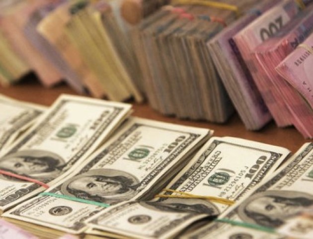Курс валют на 18 червня: євро здав позиції, долар додав у ціні