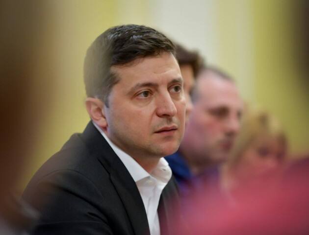 «У кожній аптеці мають бути маски», - Зеленський
