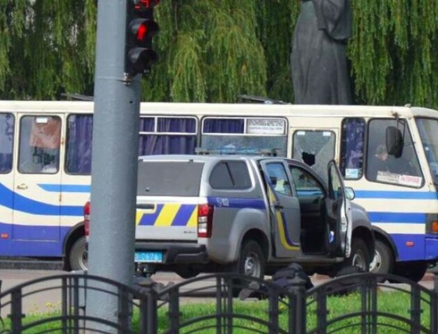 Луцький терорист весь час був під прицілом понад 20 снайперів, – Офіс президента