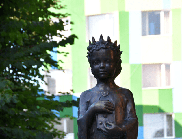 Цифра. Відомо, скільки коштує скульптура Анни Київської в луцькому сквері