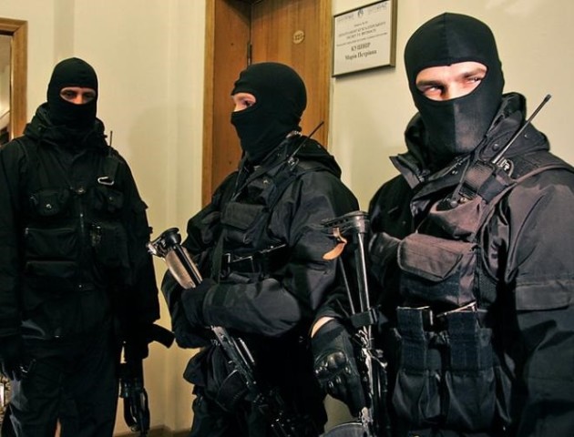 Заступник мера Запоріжжя під час обшуку вистрибнув у вікно й втік у напрямку «ДНР»