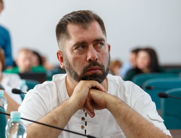 «Страх і паніка – не на руку державі», – Олександр Серватович про «косіння» від призову
