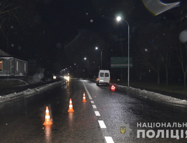 У Володимирі під колесами авто загинула 84-річна жінка
