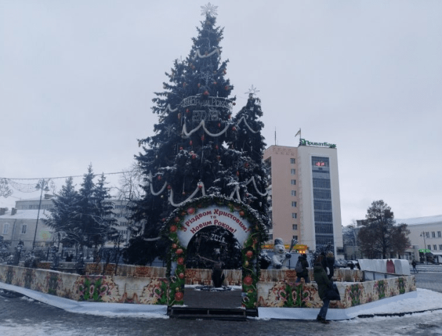 Різдвяно-новорічне містечко обійшлося Луцьку  майже  в 100 тисяч гривень
