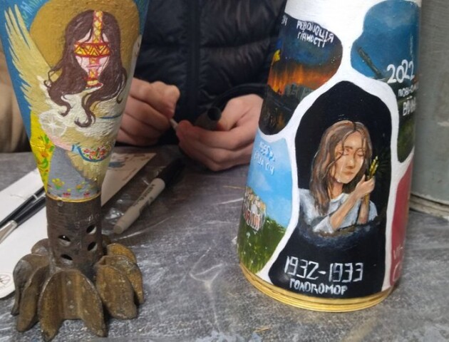 На Волині діти розмальовують гільзи та уламки ракет