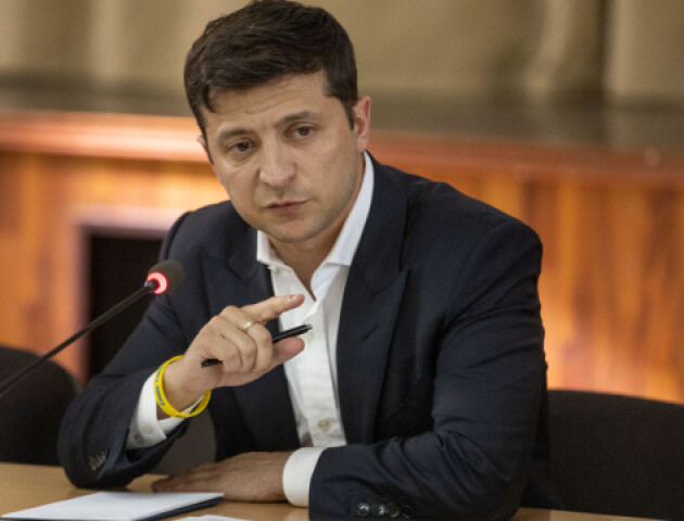 Зеленський підписав закон про штрафи для «кнопкодавів»