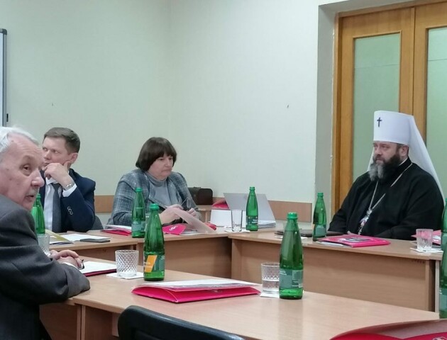 Митрополит Михаїл захистив кандидатську дисертацію