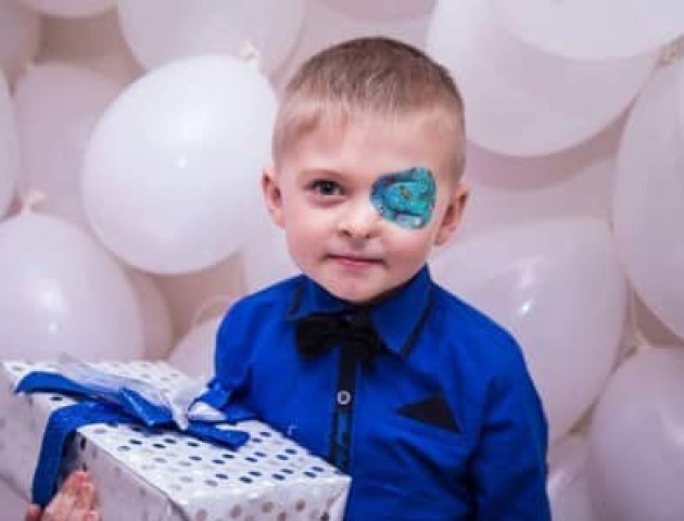 Арсен Мірзоян дасть концерт у Луцьку, щоб врятувати хлопчика, який народився без ока