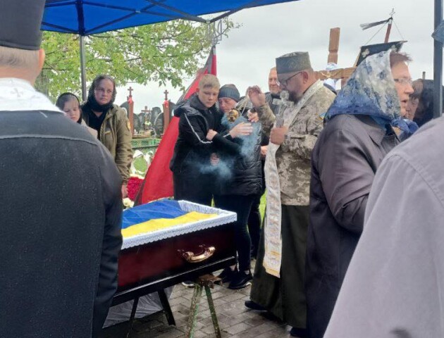 У селі біля Луцька люди прощалися з Героєм
