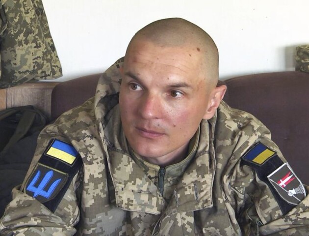 Діти питають, чи робот: воїн з Волині, який втратив ногу на війні, продовжує служити. ВІДЕО