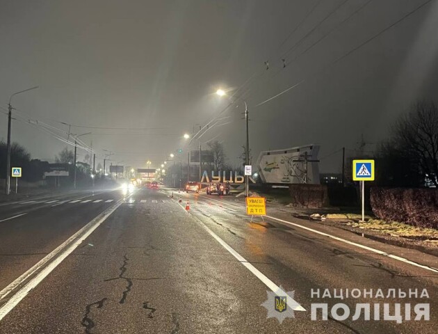 Поблизу Луцька авто збило 19-річну дівчину