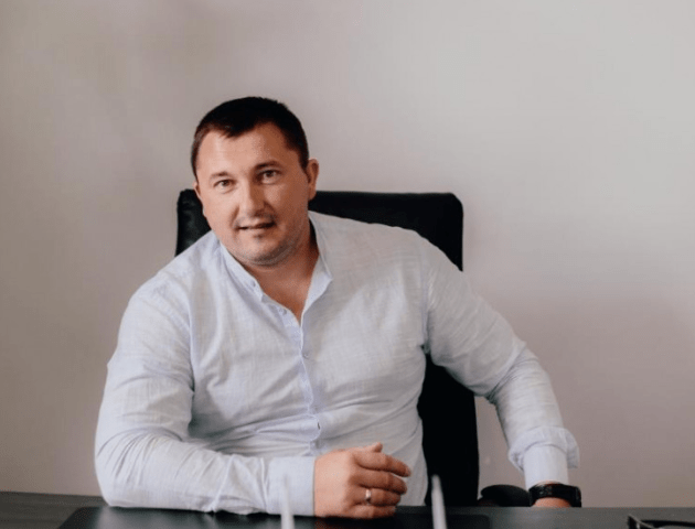 Роками їздив без прав: деталі скандалу з водійським посвідченням мера Ківерців