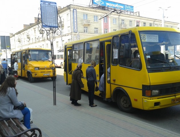 У Рівному підвищили вартість проїзду в маршрутках до 6 гривень