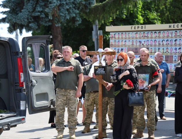 Луцьк прощався відразу із двома Героями