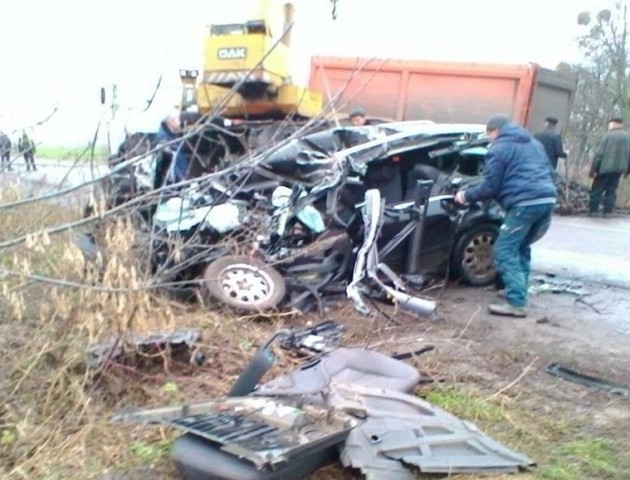 З'явилося відео смертельної аварії в Колках