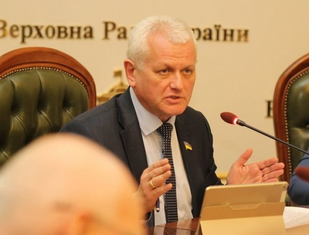 Нардеп обурився, що патрульні заважали йому паркуватися на місці для інвалідів