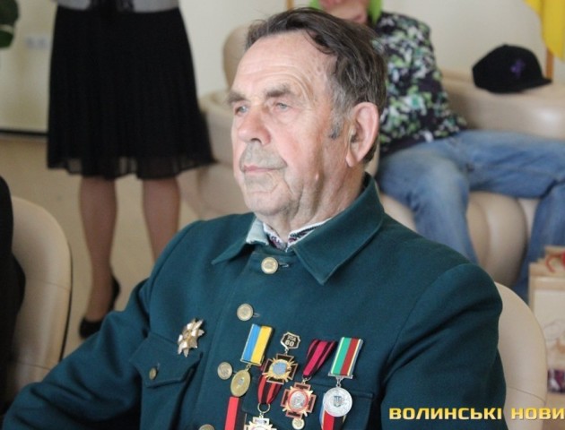 Історія дня на Першому: кого вітати 27 червня