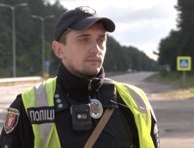 Патрульні на Волині перевірили, чи у всіх водіїв увімкнені фари