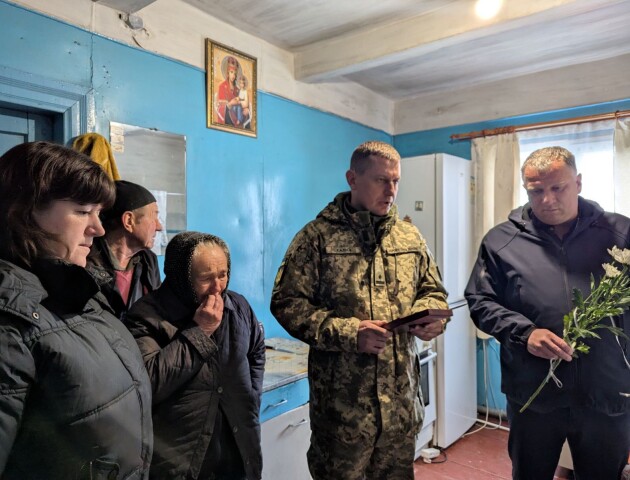 Волинянкам віддали посмертні нагороди їхніх синів-Героїв