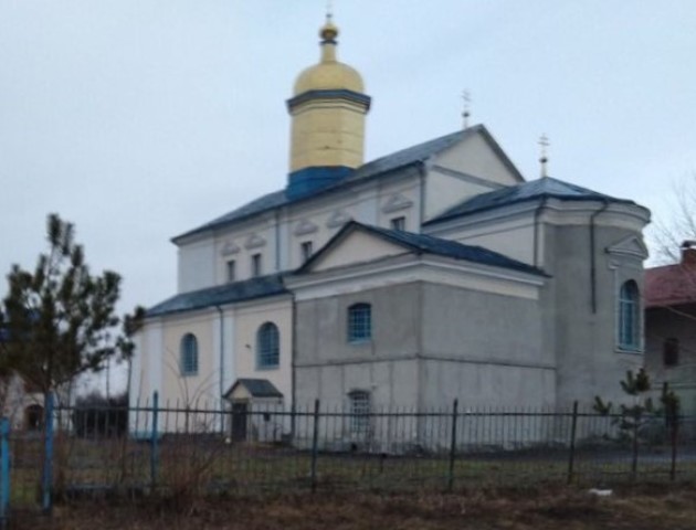 У Жидичині священик УПЦ МП відсудив собі хату, в яку його поселила громада