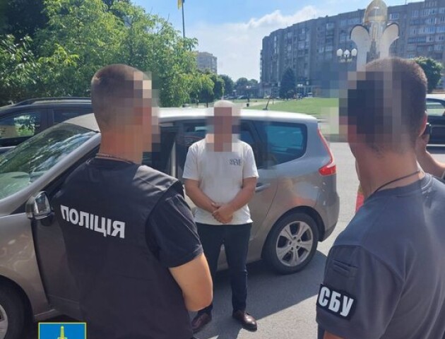 Як покарали посадовця з Волині, який за гроші допомагав ухилянтам тікати за кордон