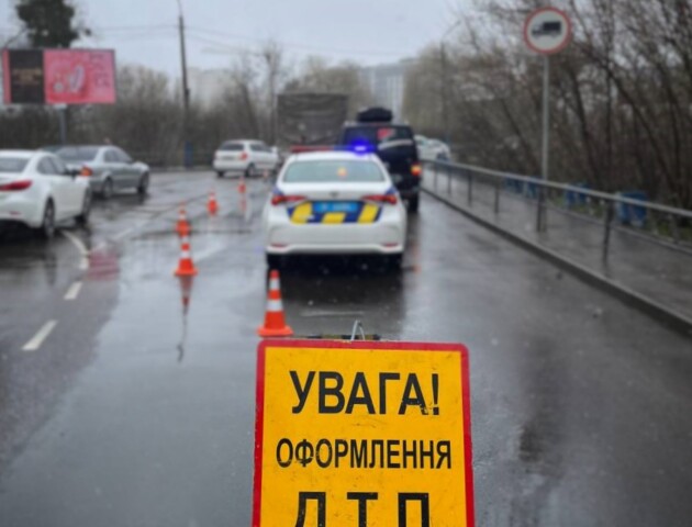 У Луцьку за добу сталося дев'ять ДТП через негоду
