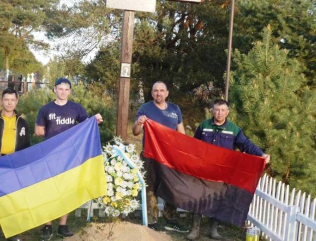 На Камінь-Каширщині патріоти впорядкували могилу вояків УПА