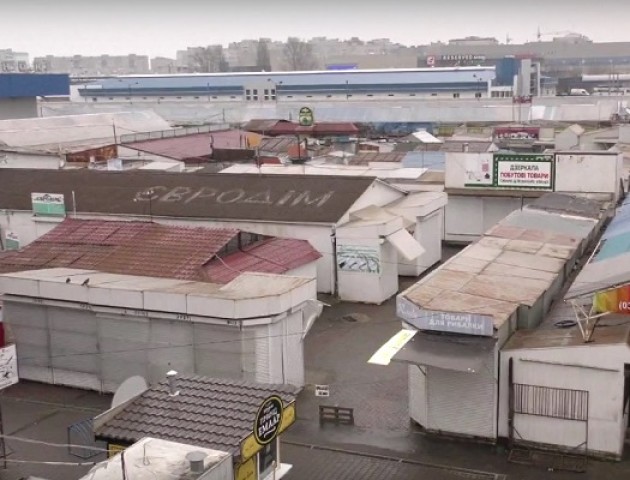 Луцькому підприємцю не дають торгувати. ВІДЕО