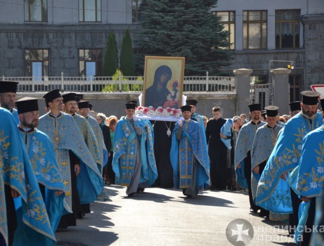 У Луцьку відбувся хресний хід до Музею волинської ікони