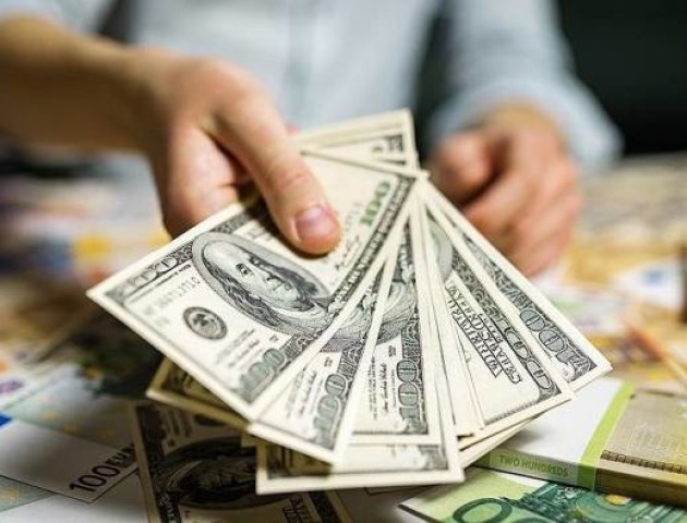 Курс валют на 11 травня: долар і євро подешевшали